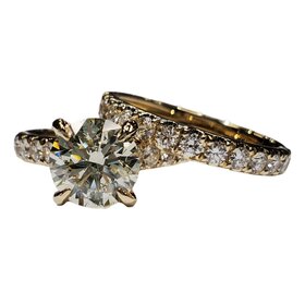 R)14K 2.01IGI SI2 K 1.05MT YELLOW GOLD BRIDAL SET IGI CERT#492129703 ROUND DIAMOND CENTER 25 ROUND DIAMONDS ON THE SETTING