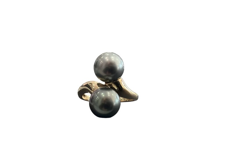 (X) 18KY TAHITIAN TWO PEARL RING