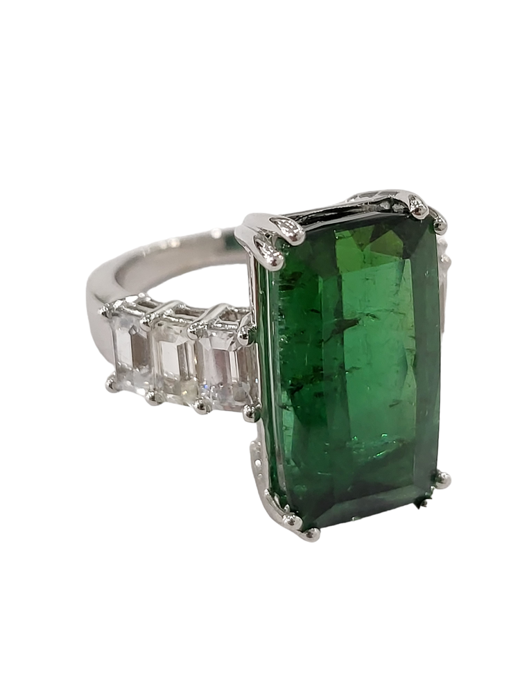 Gemdek M(R) 14K 10.0GT  2.17WS WHITE GOLD RING GREEN TOURMALINE CENTER WHITE SAPPHIRE ACCENT
