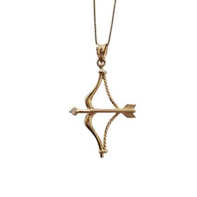 (X) 14K .03TDW SINGLE DIAMOND ARROW NECKLACE