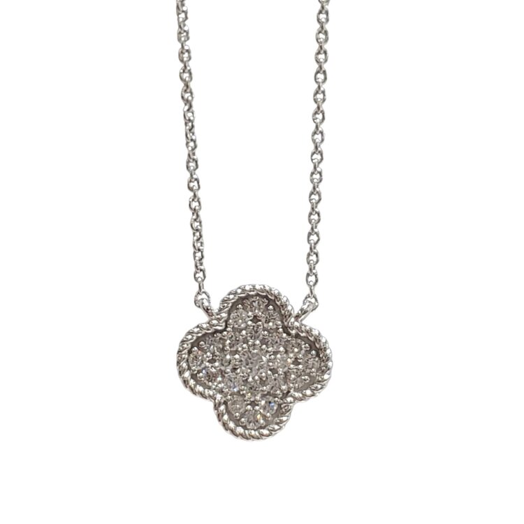 (R) 14K .17CT CLUSTER CLOVER DIAMOND NECKLACE