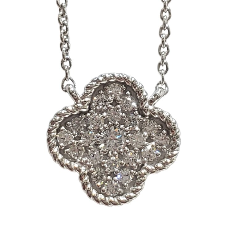 (R) 14K .17CT CLUSTER CLOVER DIAMOND NECKLACE