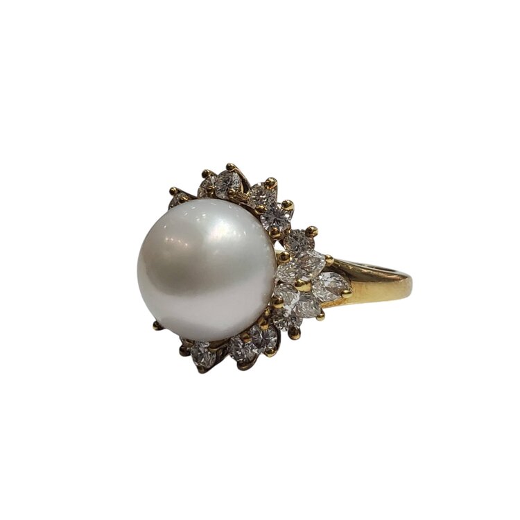 Gemdek M(R) 18KY PEARL 1.60CT DIAMOND HALO FASHION RING