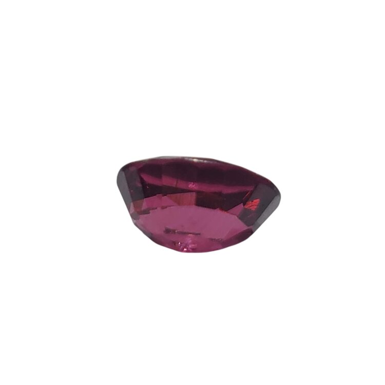 Gemdek M(R) 2.55CT GARNET OVAL CUT