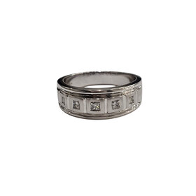 (R) 14K .50CT PRINCESS CUT DIAMONDS .10CT BLACK DIAMOND ACCENT MENS RING