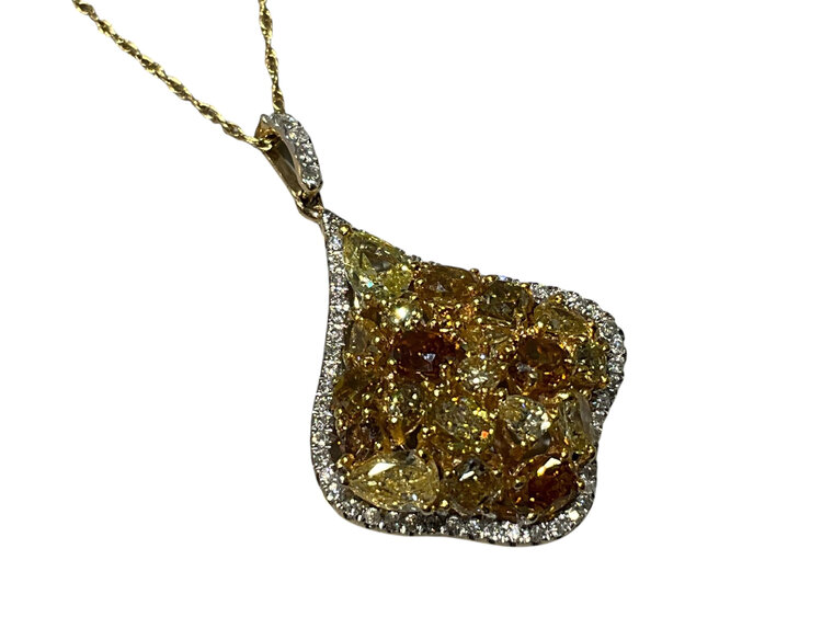 KALLATI (R) 14KY 3.25CT SI FNCY YW/WHT DIAMOND PENDENT