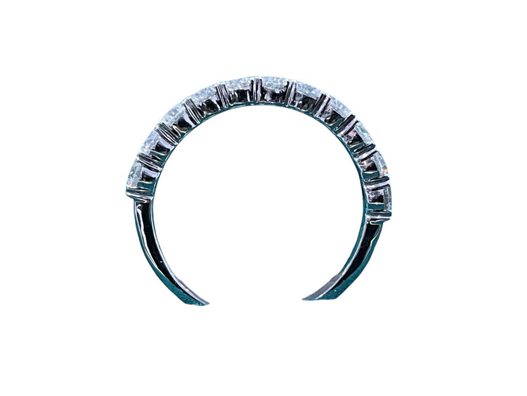 AZZURE (R) 14KW 1.00CT 11 DIAMOND BAND