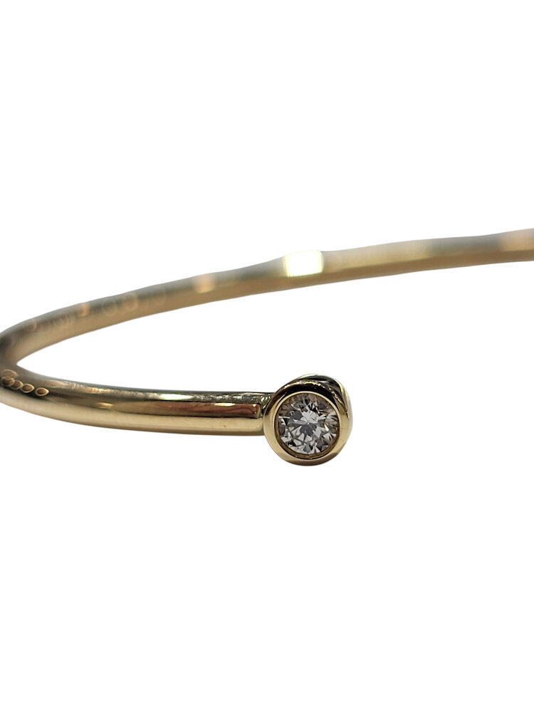 M(Y) 14KY 0.30CT BEZELED DIAMOND BANGLE BRACELET