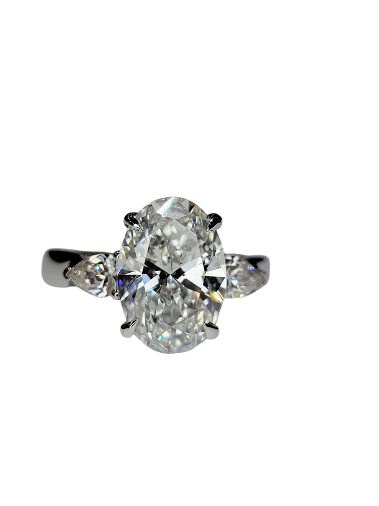 DS DESIGN (Z) 14K 3.07LAB VS1 D .70MT , WHITE GOLD LAB GROWN DIAMOND RING IGI CERTIFIED, #LG666440571, OVAL CENTER AND ROUNDS & PEARS ON THE SEETING