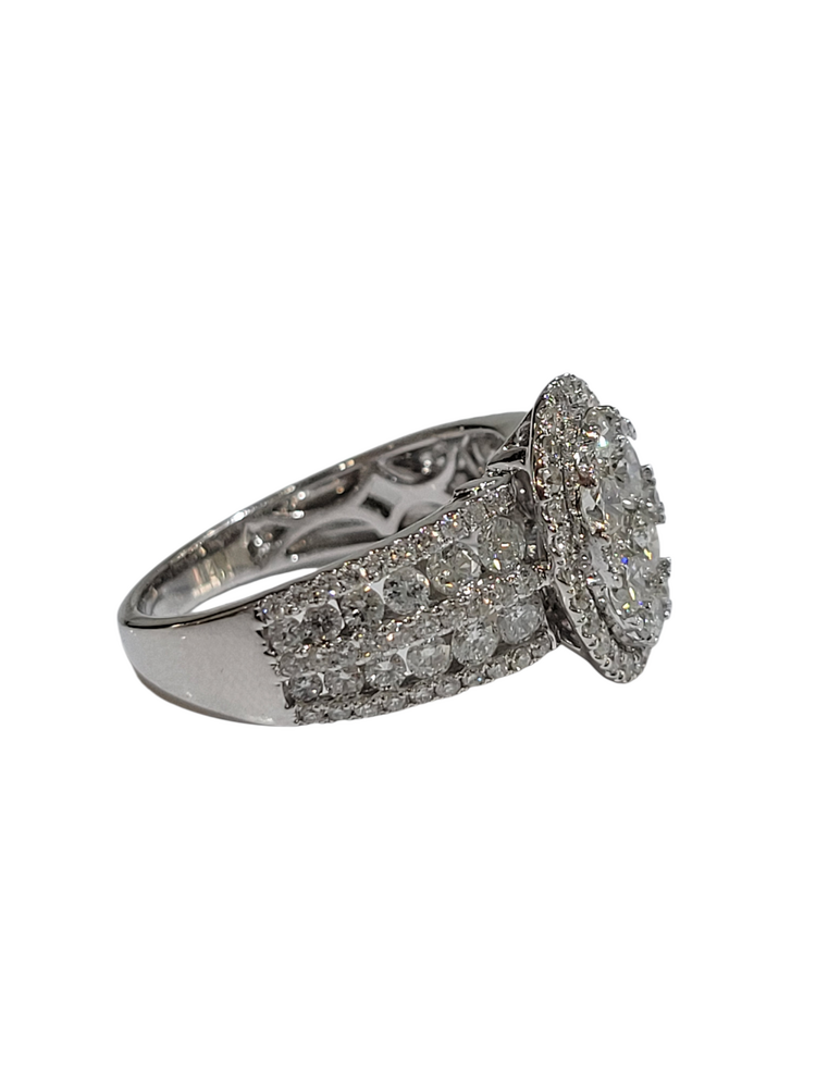 MR BRACELET (Y) 14K 2.35CT SI2 G , WHITE GOLD OVAL NATURAL DIAMOND CLUSTER RING