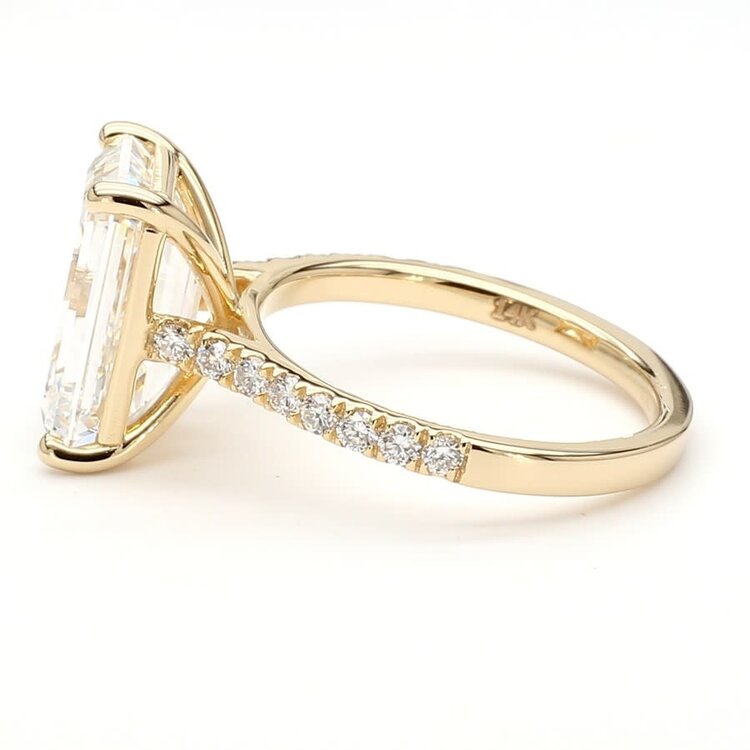 (Z) 14K 5.08LAB .40MT VS1 , YELLOE GOLD LAB GROWN DIAMOND BRIDAL RING, EMERALD CUT DIAMONDS CENTER , IGI CERTIFIED # LG665451323,  16 ROUND LAB DIAMONDS, VS1 CLARITY, E COLOR