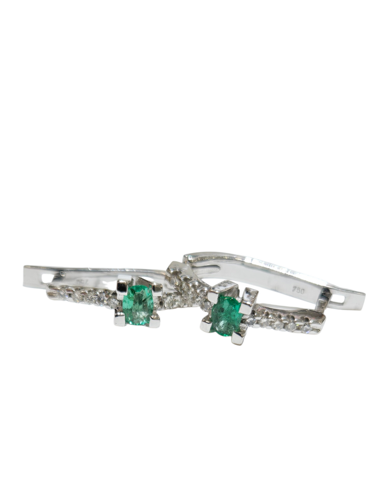 (Y) 18K .24EM .20DIA VS1 E, 18K WHITE GOLD GREEN EMERALD AND DIAMOND HUGGIE HOPE