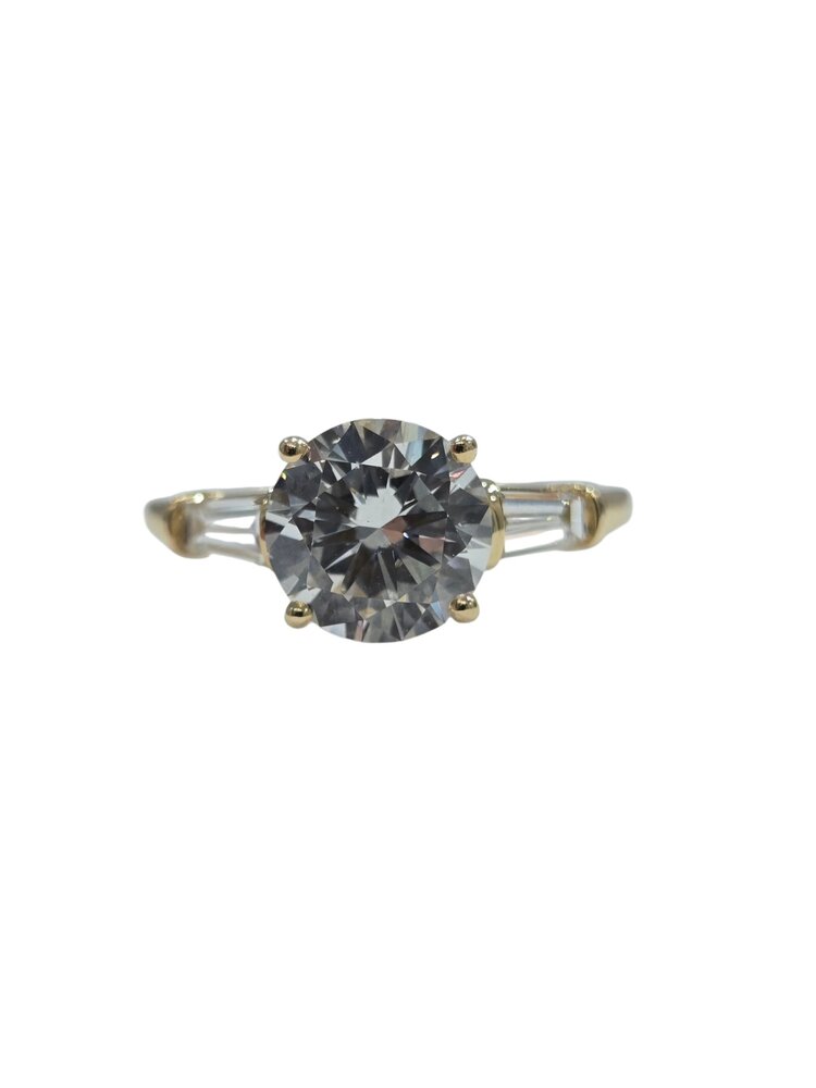 DIAMOND TRADERS INTERNATIONAL (Z) 14K 2CT LAB .50MT , YELLOW GOLD LAB GROWN DIAMOND BRIDAL RING, 2 CARAT ROUND DIAMOND CENTER WITH 2 BAGUETTE DIAMONDS ON THE MOUNTING