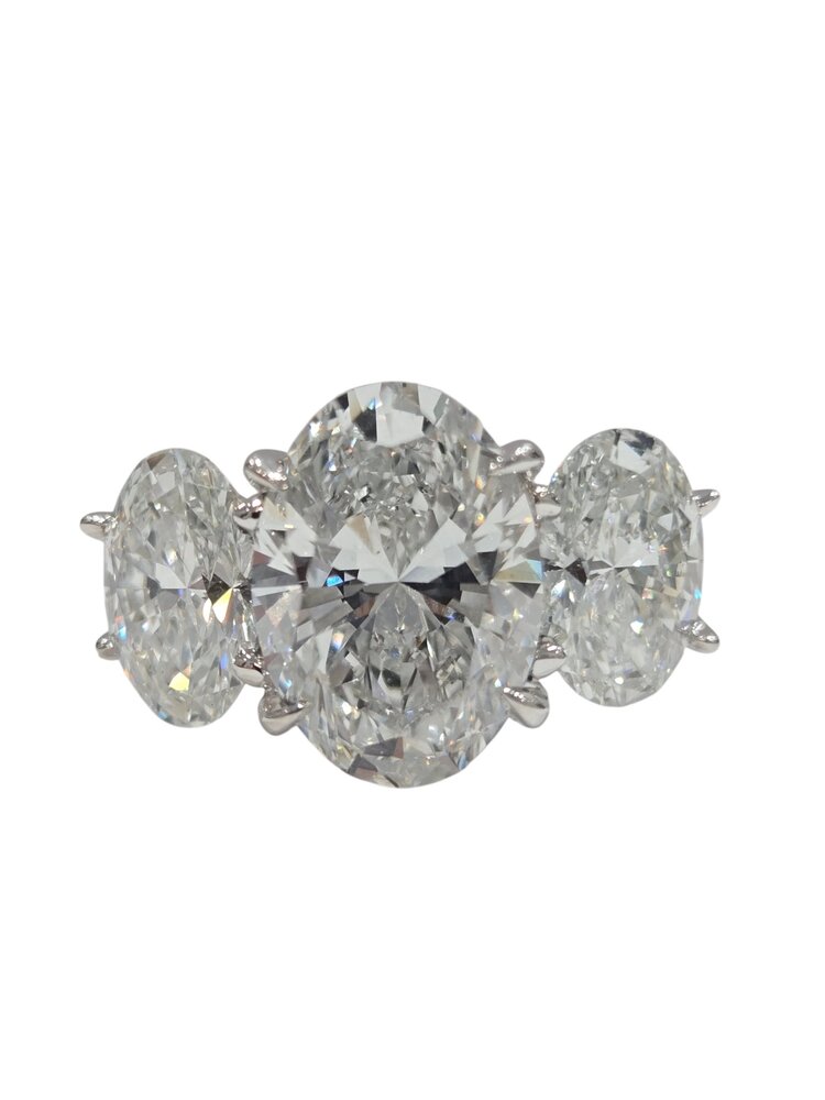 DIAMOND TRADERS INTERNATIONAL (Z) 18K 3CT LAB 2.20MT , WHITE GOLD LAB GROWN 3 STONE DIAMOND BRIDAL RING, VS1 F