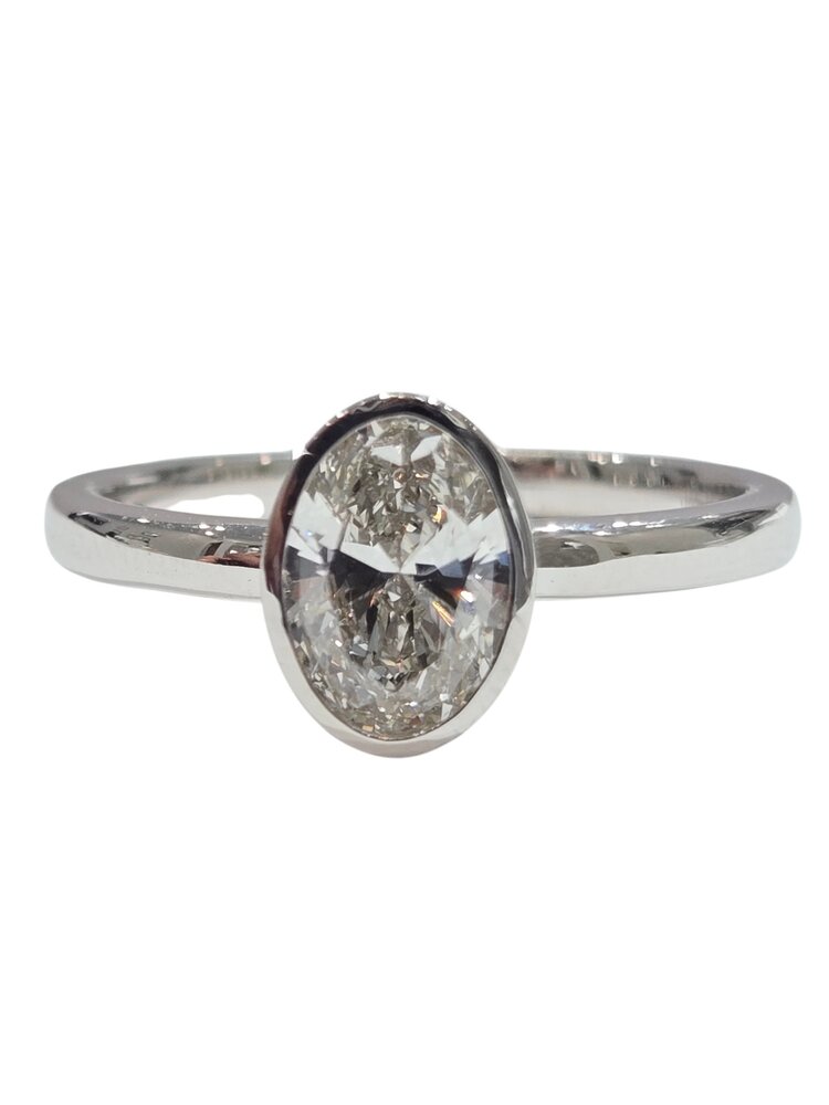 DIAMOND TRADERS INTERNATIONAL (Z) 14K 1CT VS1 E LAB OVAL, WHITE GOLD BEZEL SET LAB GROWN OVAL DIAMOND AT 1 CARAT