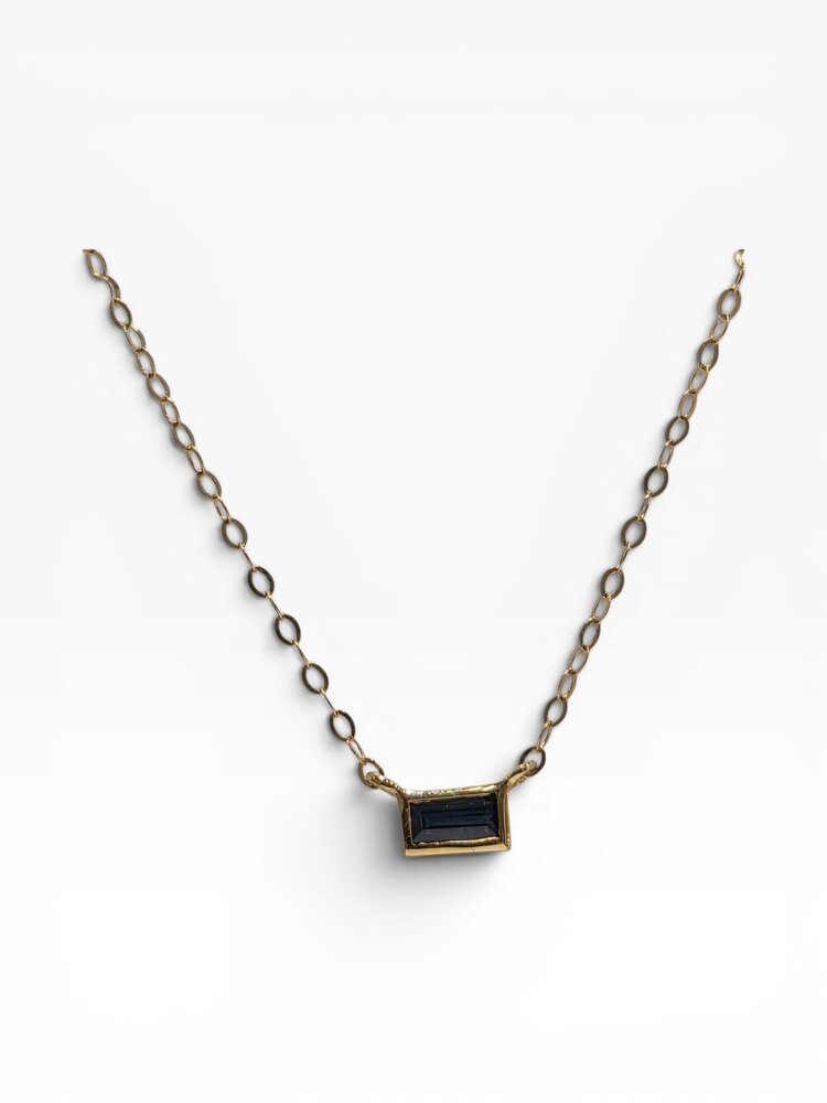 DIAMOND TRADERS INTERNATIONAL (X) 14KY .15CT SAPPHIRE NATURAL GEMSTONE RECTANGLE BEZEL SET PENDANT