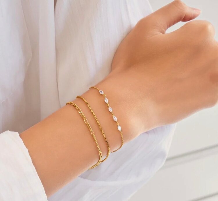 ANIA HAIE Gold Quintet Marquise Bracelet • Material: 925 Sterling Silver with 14kt Gold Plating with Cubic Zirconia • Bracelet length: 165mm with 20mm extender • Weight: 1.5g