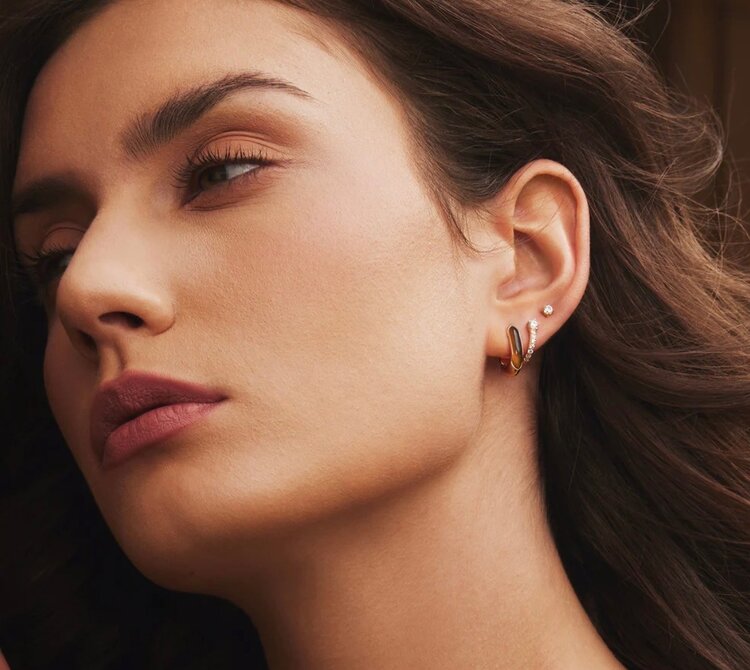 ANIA HAIE Gold Sparkling Pave Huggie Hoop Earrings, Material: 925 Sterling Silver with 14kt Gold Plating with Cubic Zirconia  Earring Size: 7.5 x 1.7mm  Weight: 2.0g