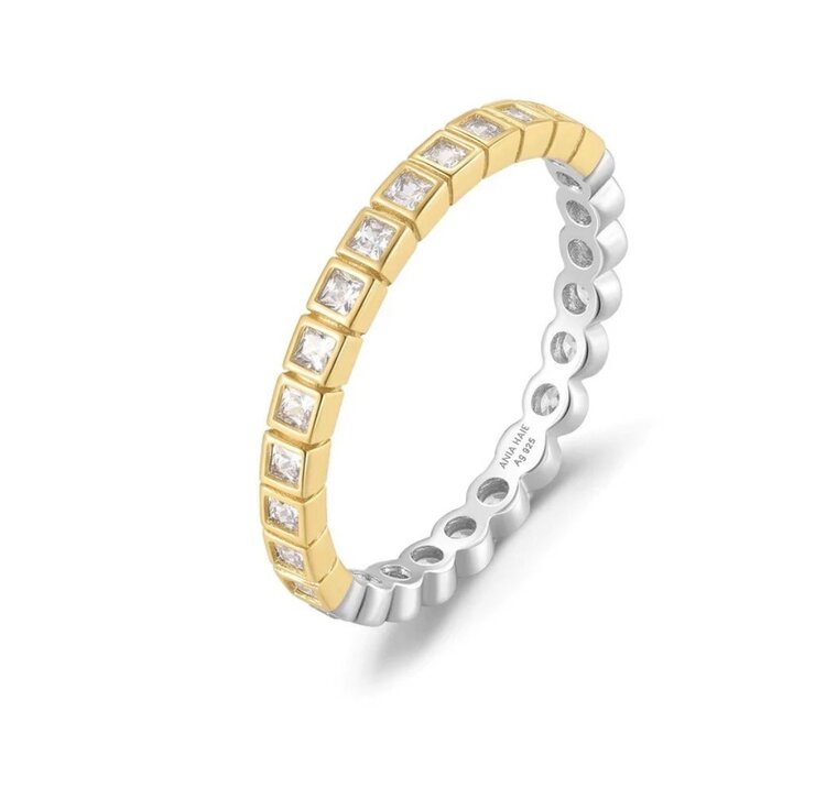 ANIA HAIE Two Tone Square and Circle Bezeled Ring Material: 925 Sterling Silver with Rhodium Plating and 14kt Gold Plating and Cubic Zirconia • Ring Size: 7  • Weight: 1.6g
