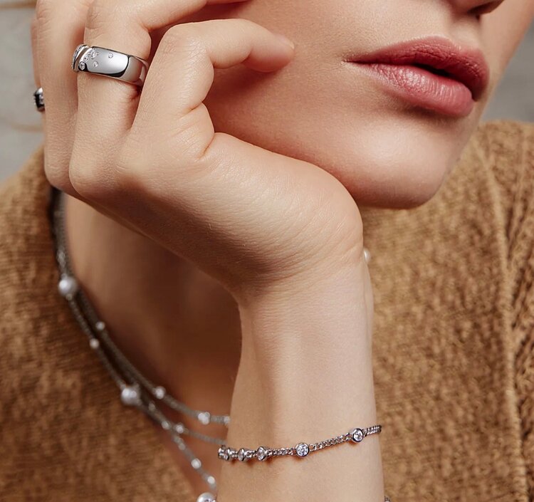 ANIA HAIE Silver Multi Station Round Stone Chain Bracelet • Material: 925 Sterling Silver with Rhodium Plating • Bracelet length: 165mm with 20mm extender • Weight: 4.0g