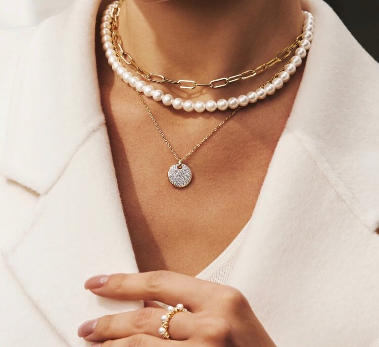 ANIA HAIE Two-Tone Large Pave Disc Necklace • Material: 925 Sterling Silver with 14kt Gold Plating with Cubic Zirconia • Necklace length: 450mm with 50mm extender • Weight: 6.6g