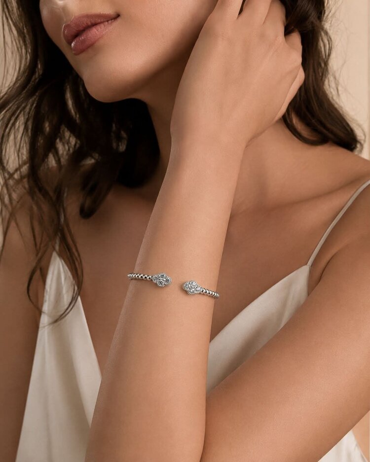 (Z) 925 .50CT LAB BANGLE BRACELET, SILVER CUFF BRACELET WITH 8 ROUND LAB GROWN DIAMONDS