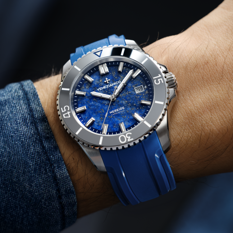 VENEZIANICO Venezianico Nereide Lapislazzuli - 4521548 CASE MATERIAL: 316L Stainless Steel DIAL: Natural Lapis lazuli stone DIMENSIONS: Ø42mm, lug to lug 49mm  MOVEMENT: Automatic Cal. Sellita SW200-1 Swiss Made CRYSTAL: Sapphire Glass BEZEL: Tungston