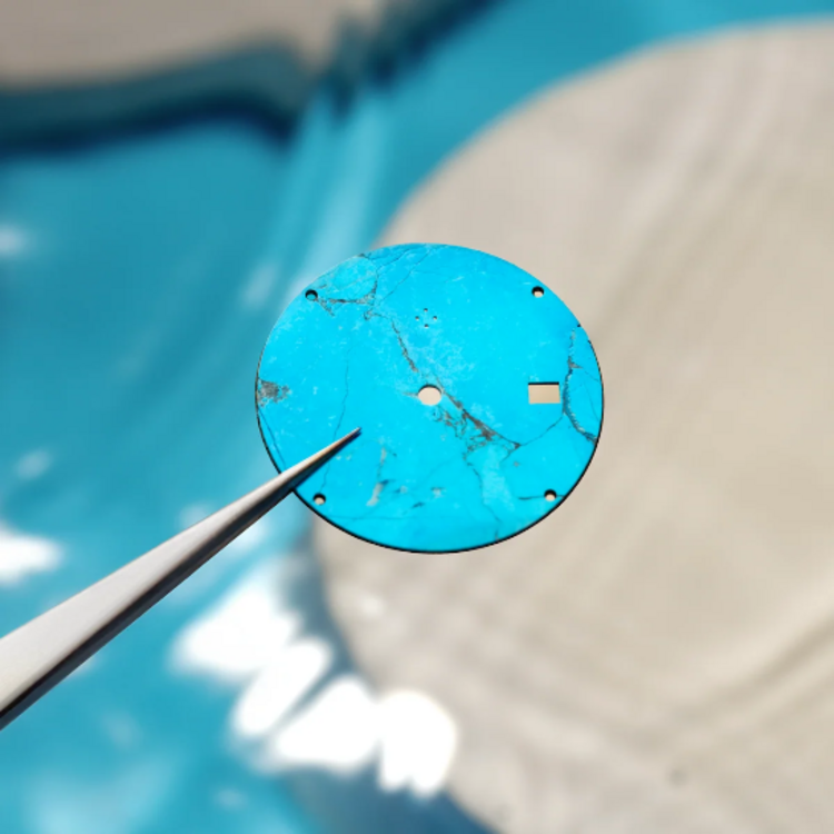 VENEZIANICO Venezianico Nereide Turchese - 4521547 CASE MATERIAL: 316L Stainless Steel DIAL: Turquoise stone DIMENSIONS: Ø42mm, lug to lug 49mm  MOVEMENT: Automatic Cal. Sellita SW200-1 Swiss Made CRYSTAL: Sapphire