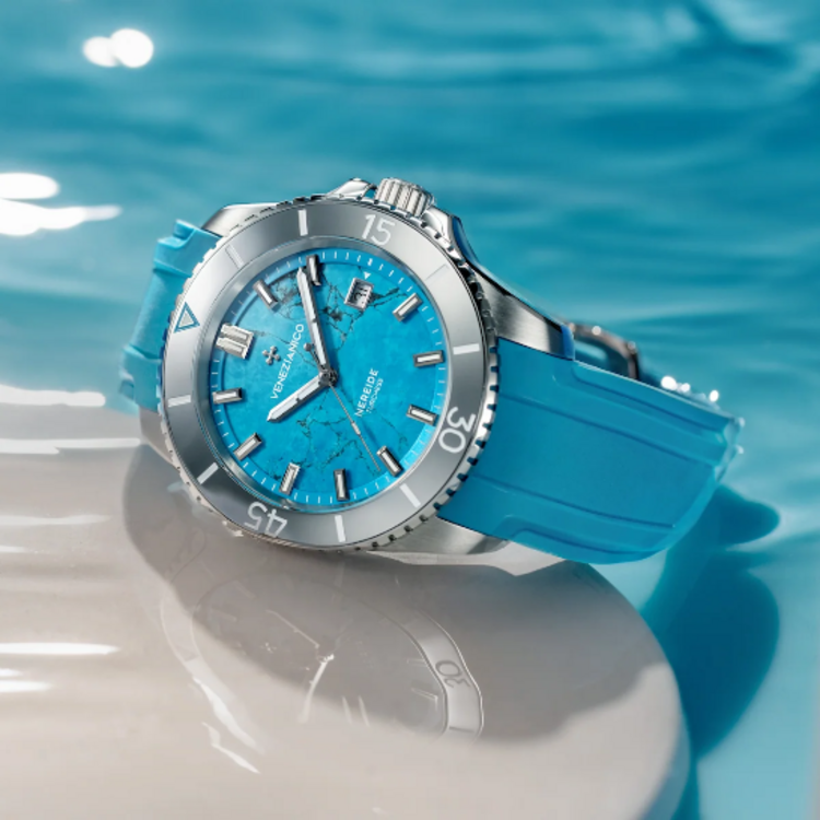 VENEZIANICO Venezianico Nereide Turchese - 4521547 CASE MATERIAL: 316L Stainless Steel DIAL: Turquoise stone DIMENSIONS: Ø42mm, lug to lug 49mm  MOVEMENT: Automatic Cal. Sellita SW200-1 Swiss Made CRYSTAL: Sapphire