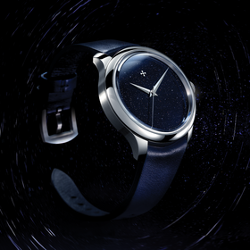 VENEZIANICO Venezianico Redentore Avventurina 40 - 1221550 , CASE: 316L Stainless Steel DIAL: Aventurine glass DIMENSIONS: Ø40mm, lug to lug 46.7mm, thickness 11mm MOVEMENT: NH35A Automatic CRYSTAL: Sapphire