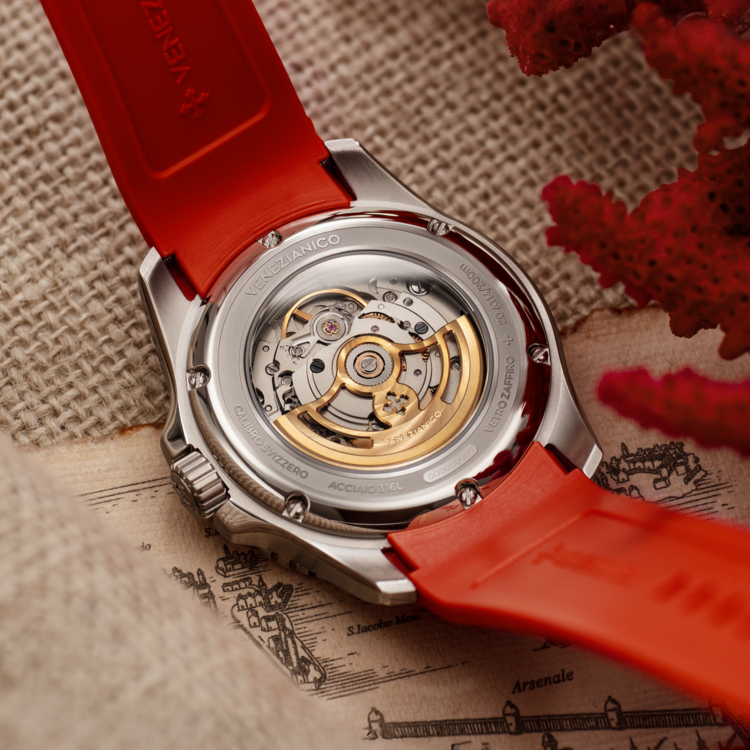 VENEZIANICO Venezianico Nereide Corallo - 4521546 CASE MATERIAL: 316L Stainless Steel DIAL: Madreporic coral, mosaic composition DIMENSIONS: Ø42mm, lug to lug 49mm  MOVEMENT: Automatic Cal. Sellita SW200-1 Swiss Made, custom rotor CRYSTAL: Saphire