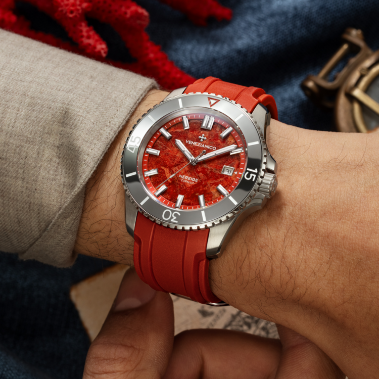 VENEZIANICO Venezianico Nereide Corallo - 4521546 CASE MATERIAL: 316L Stainless Steel DIAL: Madreporic coral, mosaic composition DIMENSIONS: Ø42mm, lug to lug 49mm  MOVEMENT: Automatic Cal. Sellita SW200-1 Swiss Made, custom rotor CRYSTAL: Saphire