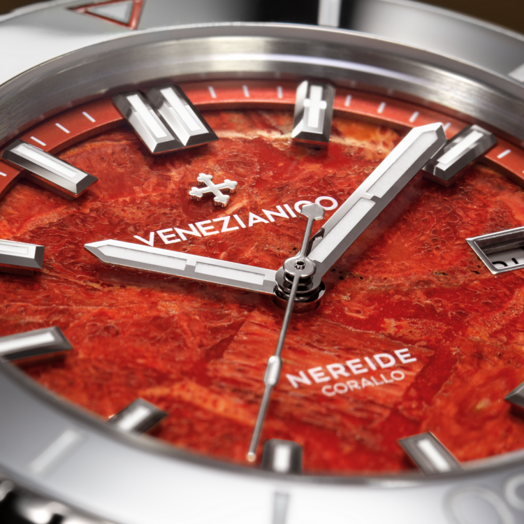 VENEZIANICO Venezianico Nereide Corallo - 4521546 CASE MATERIAL: 316L Stainless Steel DIAL: Madreporic coral, mosaic composition DIMENSIONS: Ø42mm, lug to lug 49mm  MOVEMENT: Automatic Cal. Sellita SW200-1 Swiss Made, custom rotor CRYSTAL: Saphire
