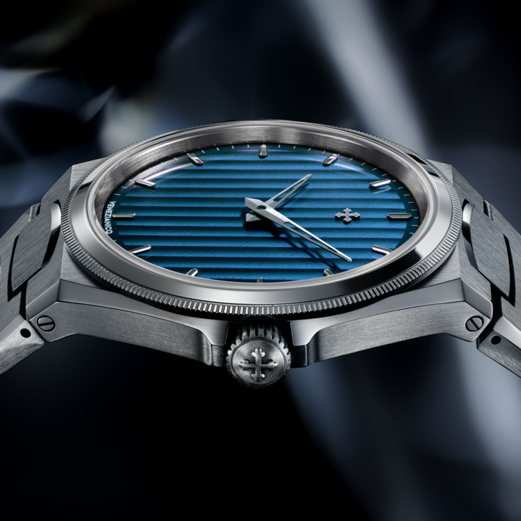 VENEZIANICO Venezianico Arsenale 40 - 6221502C , CASE MATERIAL: 316L Stainless Steel DIMENSIONS: Ø40mm, lug-to-lug 44mm THICKNESS: 8.95mm, including crystal DIAL: Vertical Côtes de Genève finish MOVEMENT: Miyota 9029 Automatic CRYSTAL: Sapphire