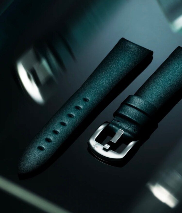 VENEZIANICO Venezianico Redentore Enigma - 1221570 , CASE MATERIAL: 316L Stainless Steel FEATURES: Regulator function DIMENSIONS: Ø40mm, lug to lug 46.7mm, 11.4mm thickness MOVEMENT: Automatic Cal. NH39A CRYSTAL: Sapphire