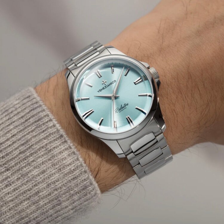 VENEZIANICO Venezianico Redentore 36 - 1121502C CASE MATERIAL: Stainless Steel DIMENSIONS: Ø36mm, lug to lug 42.2mm MOVEMENT: Automatic Cal. NH35A CRYSTAL: Sapphire