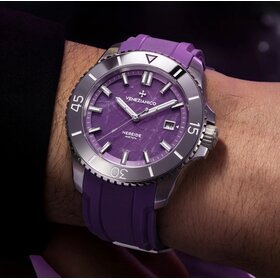 VENEZIANICO Venezianico Nereide Ametista - 4521545 CASE MATERIAL: 316L Stainless Steel DIAL: Natural Amethyst Stone DIMENSIONS: Ø42mm, lug to lug 49mm  MOVEMENT: Automatic Cal. Sellita SW200-1 Swiss Made, CRYSTAL: Saphire