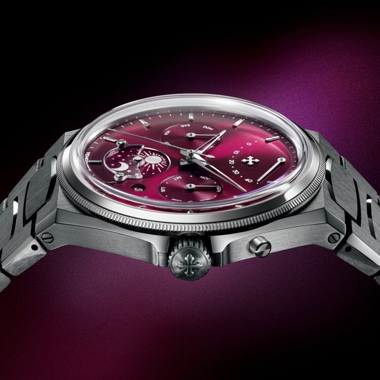 VENEZIANICO Venezianico Arsenale Calendario - 6221581C , CASE: 316L stainless steel, satin finish DIMENSIONS: Ø40mm, lug-to-lug 44.00 mm, 1.4 mm thickness CRYSTAL: sapphire crystal, MOVEMENT: Miyota 9100 automatic