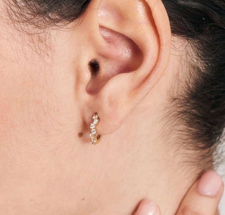 ANIA HAIE Gold Sparkle Cluster Huggie Hoop Earrings  Material: 925 Sterling Silver with 14kt Plating with Cubic Zirconia • Earring Size: 11.5mm • Weight: 1.6g