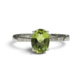 (Z) 14KW 1.29CT OVAL CUT PERIDOT .07CT DIAMOND BIRTHSTONE RING