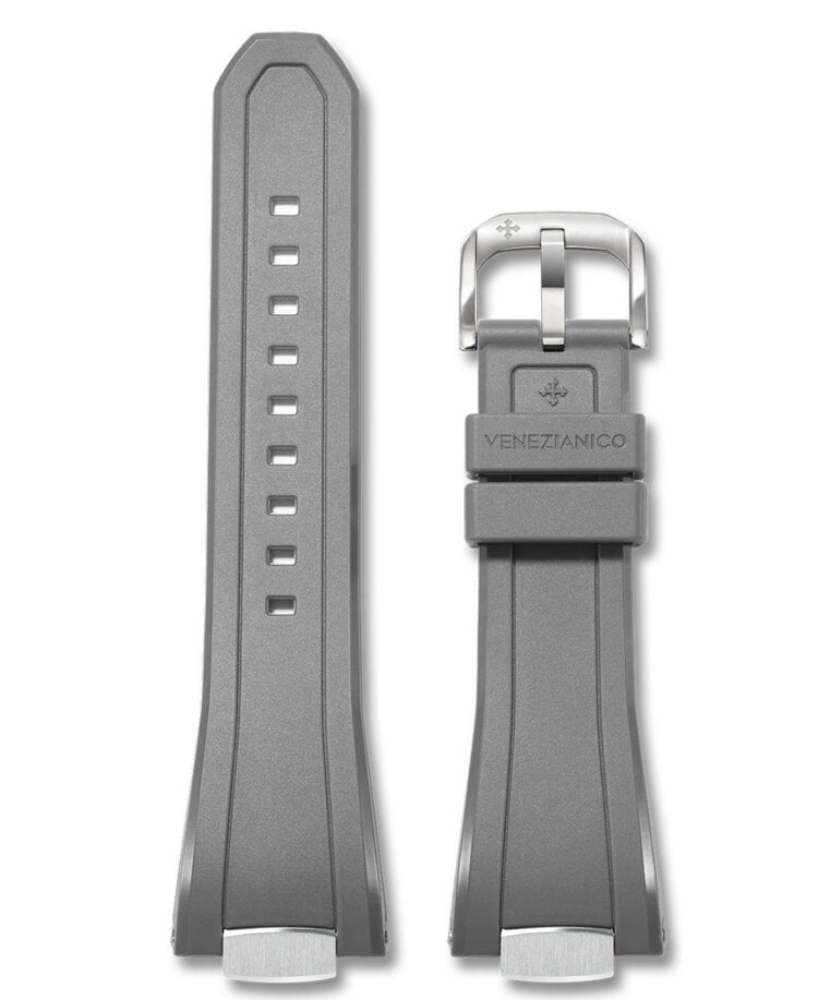 Zoom Integrated Rubber Strap for Arsenale 40 - Anthracite This custom-designed TPU rubber strap is made specifically for the Arsenale line. Its tapered silhouette and refined finishes elegantly complement the case design, mirroring its polished profile.
