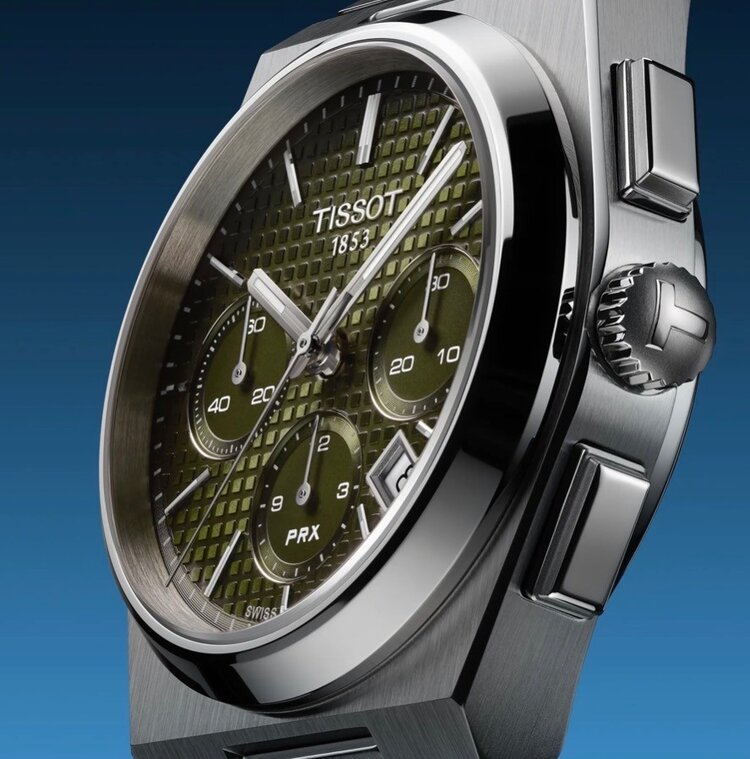 TISSOT (M) TISSOT PRX 42MM T137.427.11.091.00 Diameter:  42 mm 316L stainless steel case Scratch-resistant sapphire crystal Dial: Green, Swiss automatic movement, 68 Hour Power Reserve