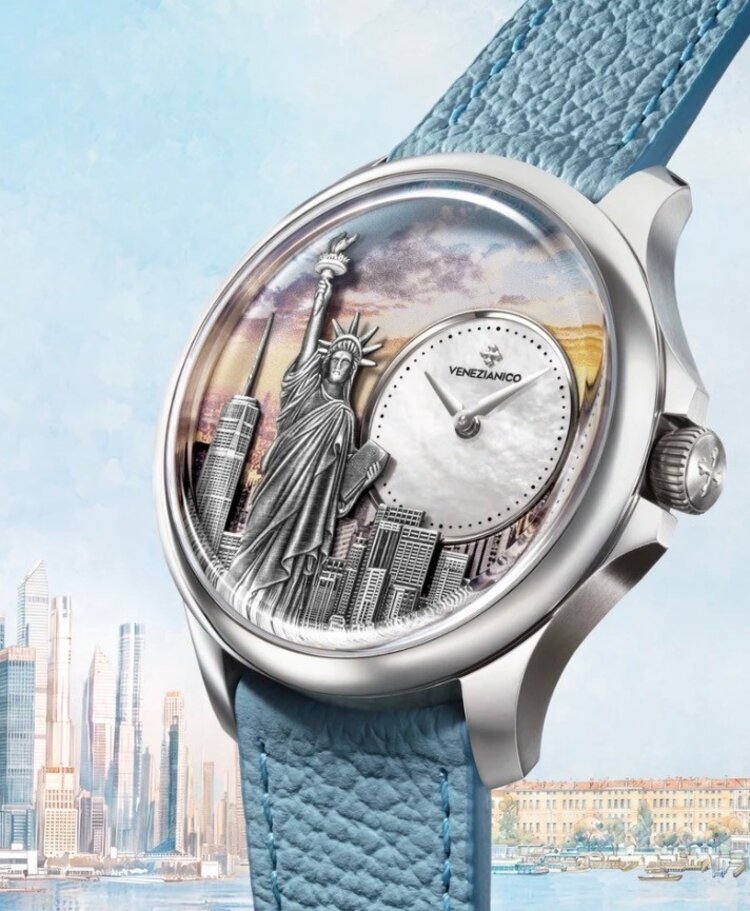 VENEZIANICO Redentore - Two Harbors Limited Edition CASE MATERIAL: 316L Stainless Steel FEATURES: Off-center dial DIAL: Four-level structure featuring mother-of-pearl and rhodium-plated bas-reliefs of Statue of Liberty DIMENSIONS: Ø40mm, 46.7mm lug to lug, 11.5mm thi