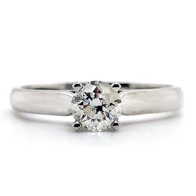 Round Brilliant Cut Solitaire Engagement Ring