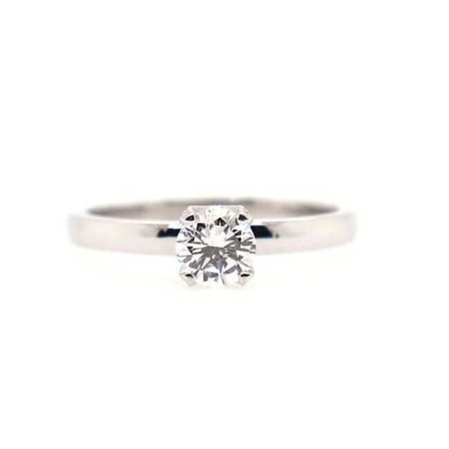 Round Brilliant Cut Solitaire Engagement Ring