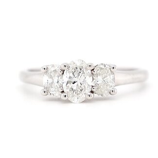 Utwo by Spicer Cole 3 Stone Diamond Engagement Ring