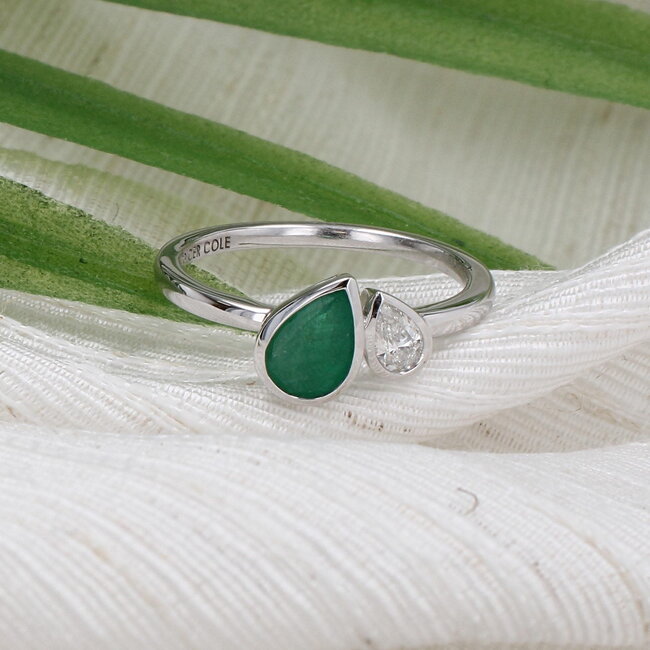 Emerald & Diamond Toi et Moi Ring in 10K White Gold