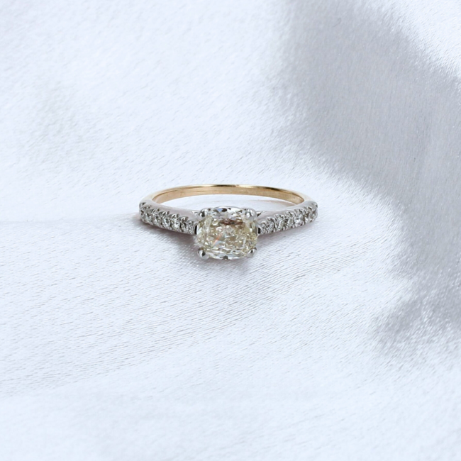 Cushion Cut Diamond Engagement Ring