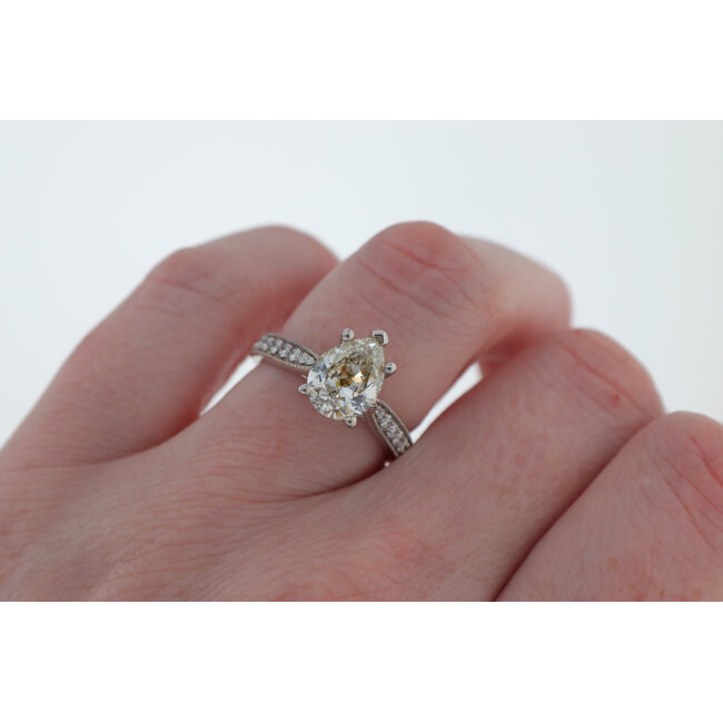 Pear Shape Diamond Engagement Ring in 14K White Gold