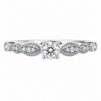 Round Diamond Engagement Ring